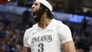 复出小试身手！浓眉出战27分钟两分球7中6砍12+6+3 正负值+12