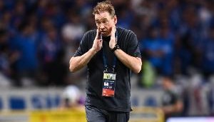 九游体育-沪媒谈申花：阵地战进球效率低，但更大的问题是体能