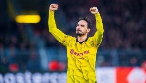 jiuyou-多特高层：胡梅尔斯对自己的告别战充满期待，他将首发出战尤文